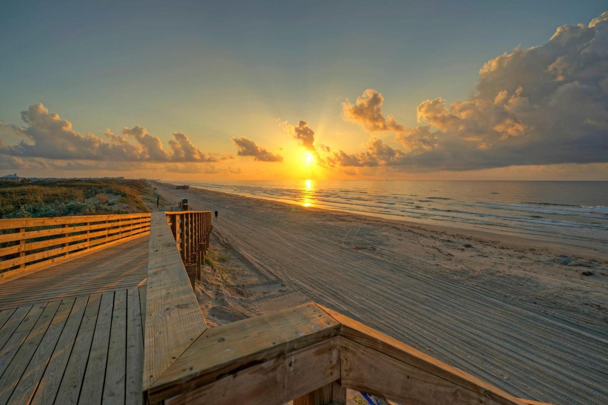 Between The Shores By Avantstay Private Pool Boardwalk To Beach Port Aransas Kültér fotó